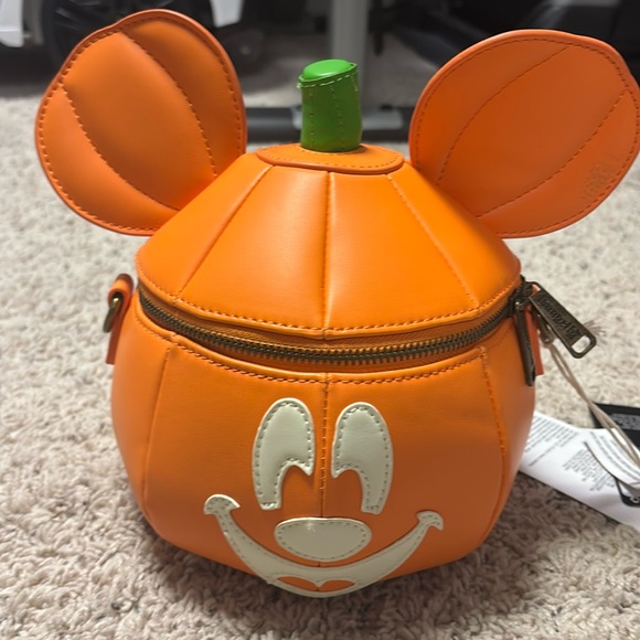 Loungefly Mickey Pumpkin Bag - Picture 1 of 4